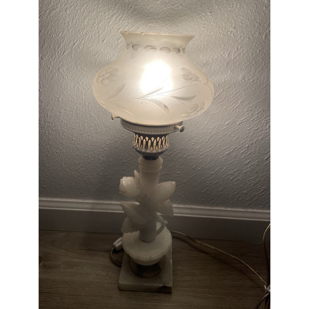 Vintage Alabaster Floral Table Lamp 16” Frosted Etched Glass Shade Rim Chips
